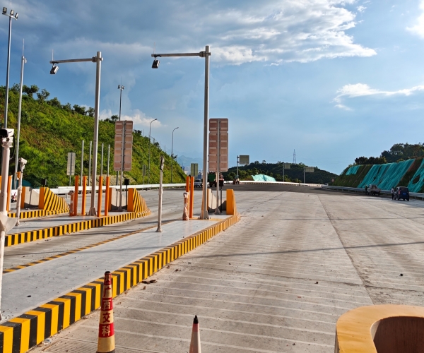 無人收費站時代來臨，華天成數字對講系統重塑高速通信新模式